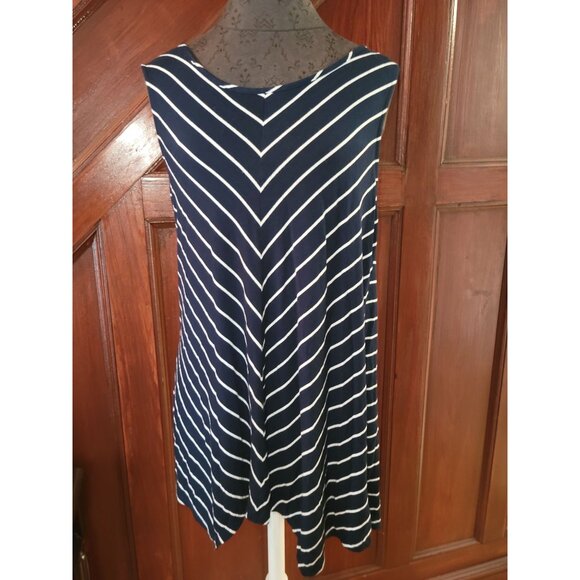 Sleeveless Navy & White Striped Sharkbite Tunic Top By Ellen Tracy XL - Picture 1 of 7